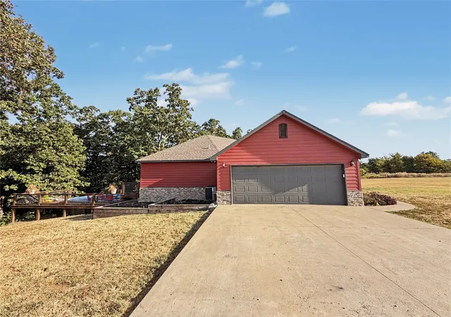 Photo 3 of Sale Pending at 11945 Hwy 82 A, Tahlequah, OK 74464 | MLS# 2631317 | Listing updated on 2026-08-30
