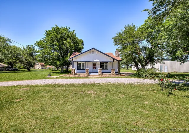 Photo 1 of Single family home for sale at 15115 E 136th St, Collinsville, OK 74021 | MLS# 2631481 | Listing updated on 2026-09-09
