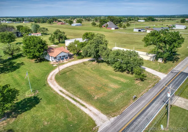 Photo 3 of Single family home for sale at 15115 E 136th St, Collinsville, OK 74021 | MLS# 2631481 | Listing updated on 2026-09-09