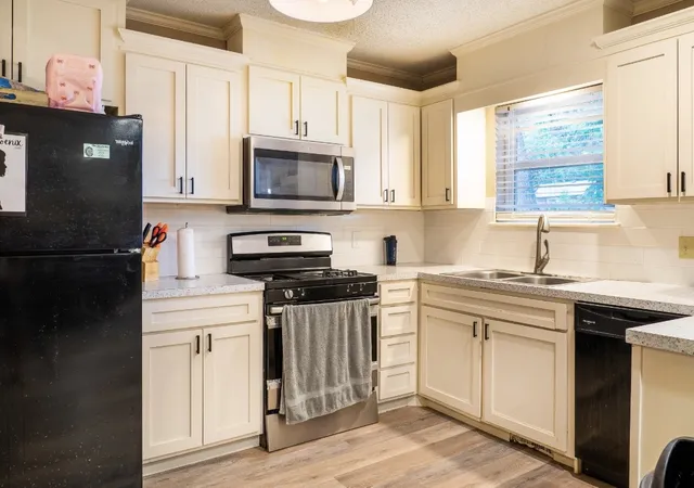 Photo 4 of Single family home for sale at 134 W Kent St, Broken Arrow, OK 74012 | MLS# 2630958 | Listing updated on 2026-10-05
