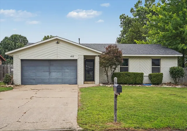 Photo 1 of Sale Pending at 469 W 149th St S, Glenpool, OK 74033 | MLS# 2631339 | Listing updated on 2026-08-31