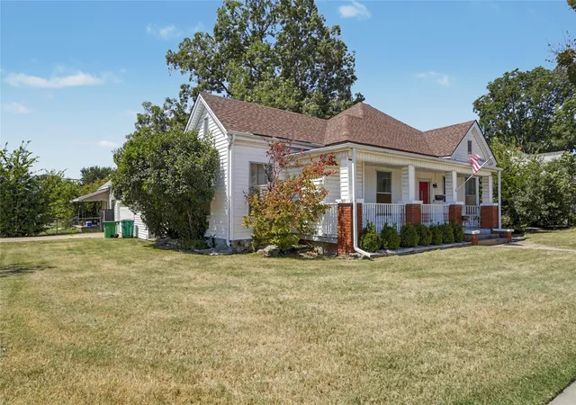 Photo 2 of Sale Pending at 422 S Poplar St, Sapulpa, OK 74066 | MLS# 2631350 | Listing updated on 2026-09-14