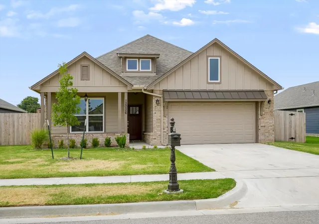 Photo 2 of Single family home for sale at 12026 106th Pl N, Owasso, OK 74055 | MLS# 2631480 | Listing updated on 2026-09-14