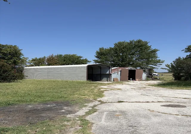 Photo 2 of Single family home for sale at 15316 State Hwy 20 Hwy, Skiatook, OK 74070 | MLS# 2631491 | Listing updated on 2026-10-01