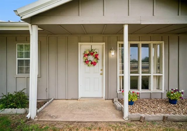 Photo 3 of Sale Pending at 21802 E 81st St S, Broken Arrow, OK 74014 | MLS# 2631390 | Listing updated on 2026-09-11