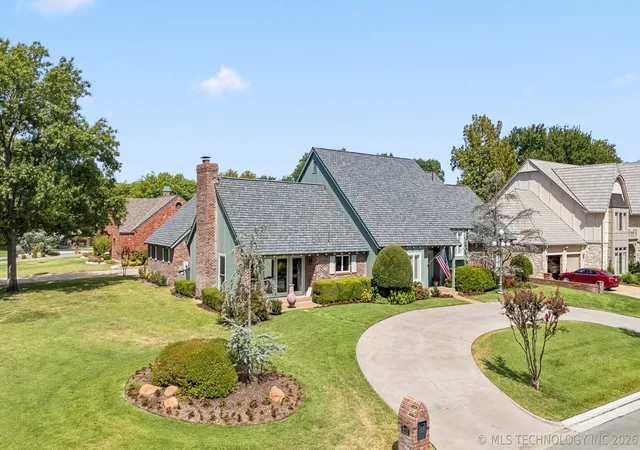 Photo 3 of Single family home for sale at 6172 S Marion Ave, Tulsa, OK 74136 | MLS# 2631559 | Listing updated on 2026-09-05