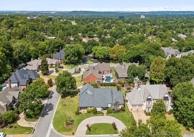 Photo 4 of Single family home for sale at 6172 S Marion Ave, Tulsa, OK 74136 | MLS# 2631559 | Listing updated on 2026-09-05