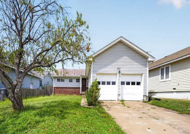 Photo 1 of Single family home for sale at 2714 S Joplin Ave, Tulsa, OK 74114 | MLS# 2631554 | Listing updated on 2026-09-21