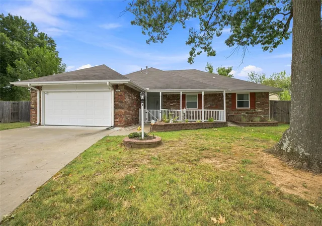 Photo 1 of Sale Pending at 2601 W Joliet Ct, Broken Arrow, OK 74012 | MLS# 2631556 | Listing updated on 2026-09-09