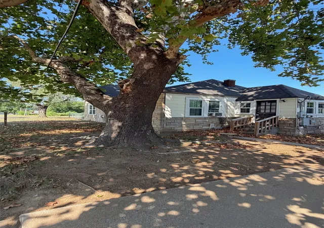 Photo 3 of Sale Pending at 1301 N Allegheny Ave, Tulsa, OK 74115 | MLS# 2631458 | Listing updated on 2026-09-07