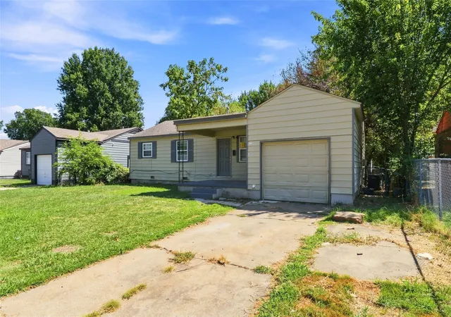 Photo 2 of Single family home for sale at 1544 E 53Rd St, Tulsa, OK 74126 | MLS# 2631347 | Listing updated on 2026-09-11