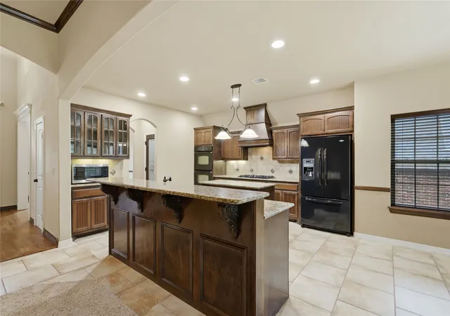 Photo 3 of Single family home for sale at 8210 S 14Th Pl, Broken Arrow, OK 74011 | MLS# 2631599 | Listing updated on 2026-09-28