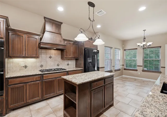 Photo 4 of Single family home for sale at 8210 S 14Th Pl, Broken Arrow, OK 74011 | MLS# 2631599 | Listing updated on 2026-09-28