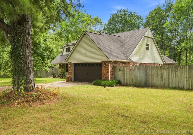 Photo 2 of Sale Pending at 7504 S Dennis Blvd, Broken Arrow, OK 74014 | MLS# 2631369 | Listing updated on 2026-08-31