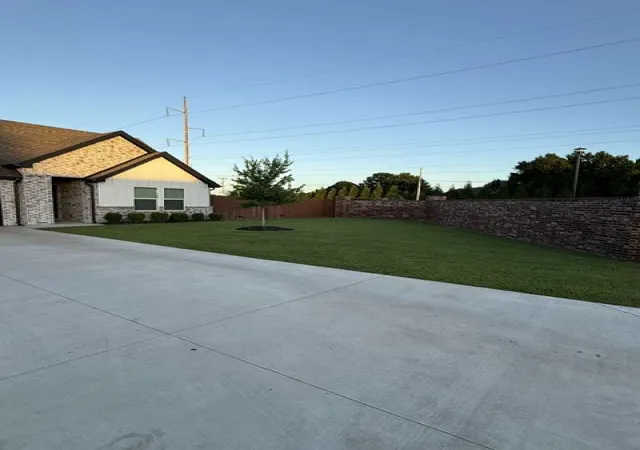 Photo 2 of Single family home for sale at 4639 S Chestnut Ave, Broken Arrow, OK 74011 | MLS# 2631597 | Listing updated on 2026-09-11