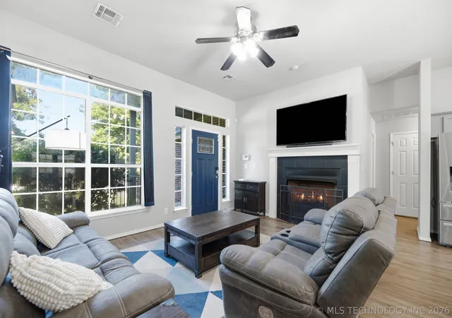 Photo 2 of Sale Pending at 5703 S Quincy Pl, Tulsa, OK 74105 | MLS# 2631432 | Listing updated on 2026-10-02