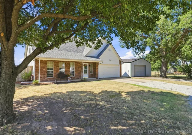Photo 1 of Sale Pending at 9412 E Yorkshire Ave, Claremore, OK 74017 | MLS# 2631231 | Listing updated on 2026-09-04