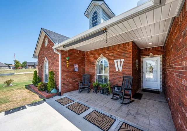 Photo 3 of Sale Pending at 2902 Provence, Ardmore, OK 73401 | MLS# 2631694 | Listing updated on 2026-09-14