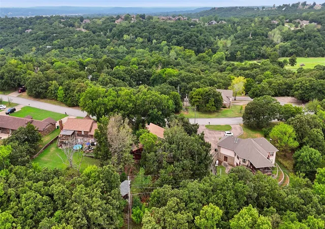 Photo 3 of Sale Pending at 219 N Oak Ridge Dr, Sand Springs, OK 74063 | MLS# 2631700 | Listing updated on 2026-09-29