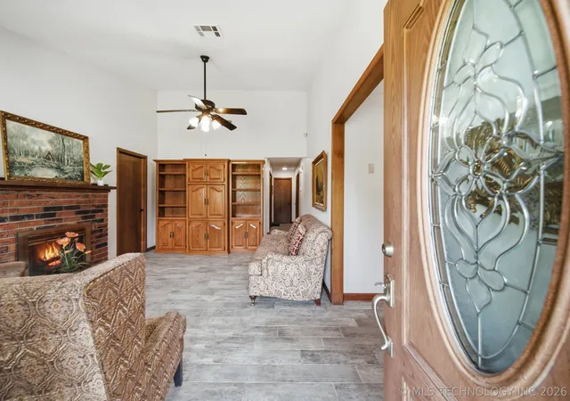 Listing Photo 5 - Condo for sale in building located at 1209 S 111th E Ave, Tulsa, OK 74128 - Unit #32-4D