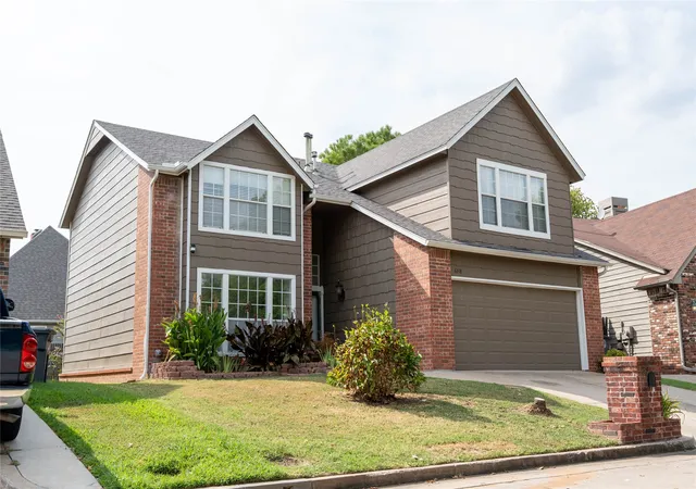 Photo 2 of Single family home for sale at 6318 S 90th St, Tulsa, OK 74133 | MLS# 2631724 | Listing updated on 2026-09-09