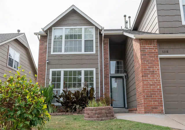 Photo 3 of Single family home for sale at 6318 S 90th St, Tulsa, OK 74133 | MLS# 2631724 | Listing updated on 2026-09-09