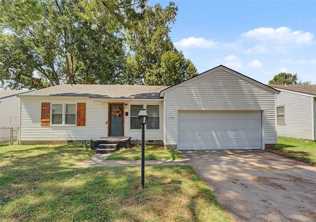 Photo 1 of Single family home for sale at 5450 S Boston Ave, Tulsa, OK 74105 | MLS# 2631759 | Listing updated on 2026-09-01