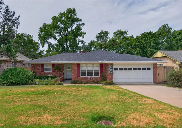 Photo 2 of Sale Pending at 5615 Harvard Dr, Bartlesville, OK 74006 | MLS# 2631738 | Listing updated on 2026-09-11