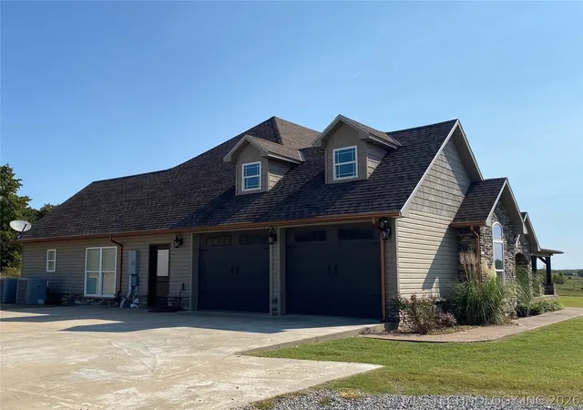 Photo 3 of Single family home for sale at 380 Falcon Rd, Mc Alester, OK 74501 | MLS# 2631787 | Listing updated on 2026-09-25
