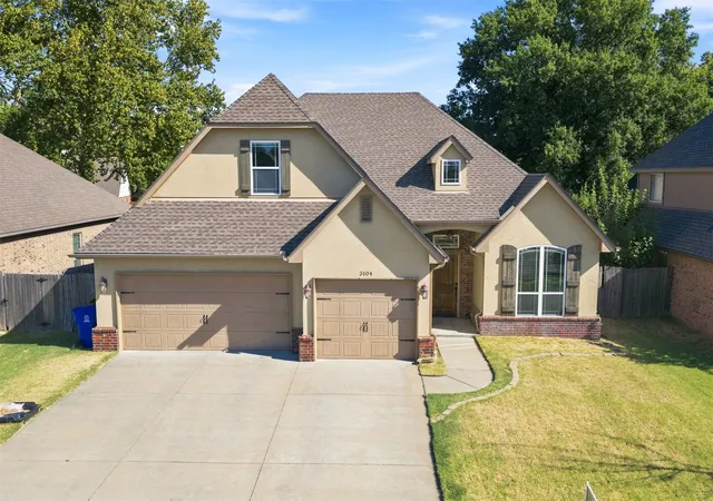 Photo 1 of Single family home for sale at 3104 W Mobile St, Broken Arrow, OK 74011 | MLS# 2631250 | Listing updated on 2026-09-14