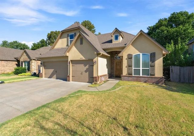 Photo 4 of Single family home for sale at 3104 W Mobile St, Broken Arrow, OK 74011 | MLS# 2631250 | Listing updated on 2026-09-14
