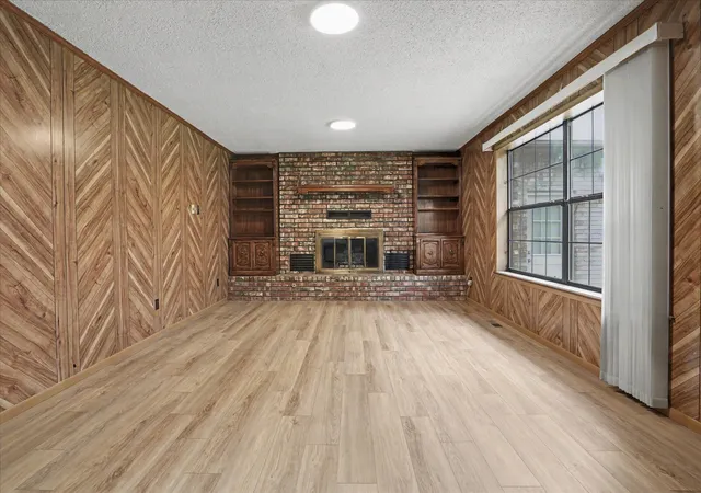 Photo 3 of Single family home for sale at 546 N 38 Westavenue, Tulsa, OK 74127 | MLS# 2631601 | Listing updated on 2026-10-21