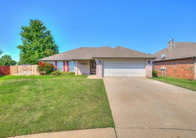Photo 1 of Sale Pending at 4058 S 213th Eastavenue, Broken Arrow, OK 74014 | MLS# 2630928 | Listing updated on 2026-09-08