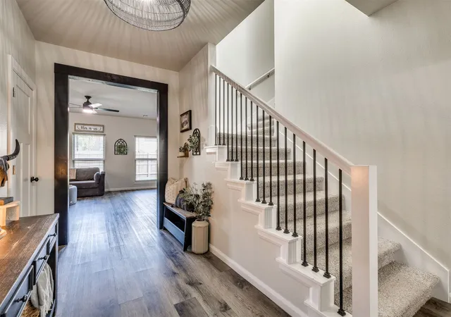 Photo 3 of Sale Pending at 215 W 52nd St, Sand Springs, OK 74063 | MLS# 2631704 | Listing updated on 2026-09-08