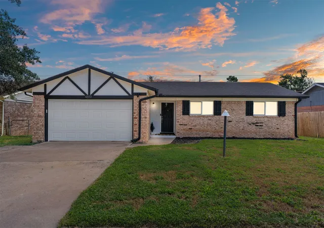 Photo 1 of Sale Pending at 4819 S Spruce Dr, Sand Springs, OK 74063 | MLS# 2631827 | Listing updated on 2026-08-30
