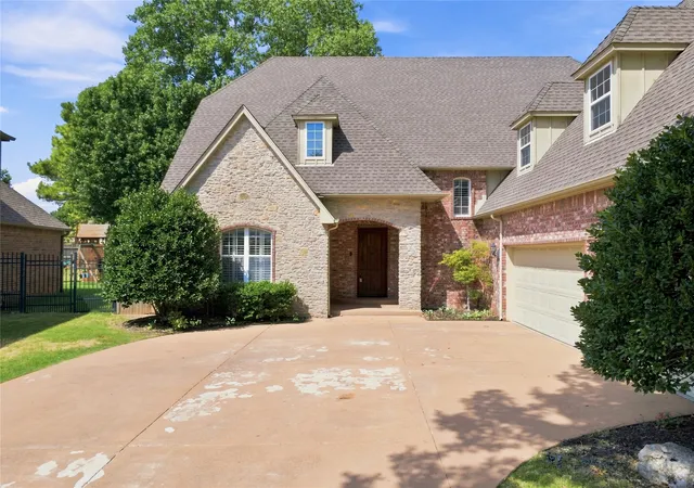 Photo 3 of Single family home for sale at 10112 S 86th East Pl, Tulsa, OK 74133 | MLS# 2631847 | Listing updated on 2026-09-03