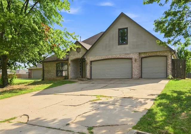 Photo 1 of Sale Pending at 14265 220th Eastavenue, Coweta, OK 74429 | MLS# 2631710 | Listing updated on 2026-09-02