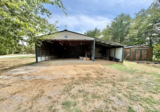 Photo 3 of Sale Pending at 20151 S 455th East Ave, Porter, OK 74454 | MLS# 2631874 | Listing updated on 2026-09-04