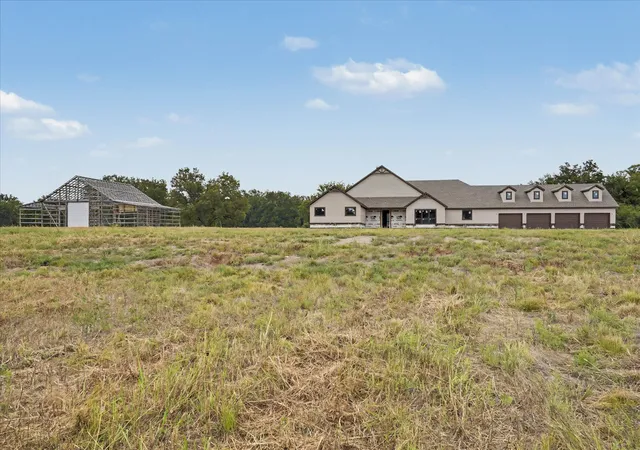 Single family home for sale at 7703 E 211Th St S, Mounds, OK 74047 | MLS# 2631892