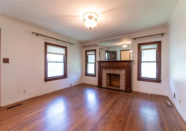 Photo 3 of Single family home for sale at 2812 W 37th Pl, Tulsa, OK 74107 | MLS# 2631945 | Listing updated on 2026-09-12