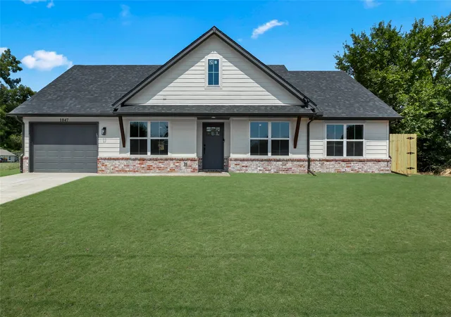 Photo 1 of Sale Pending at 1047 E Young St, Tulsa, OK 74106 | MLS# 2631919 | Listing updated on 2026-09-08