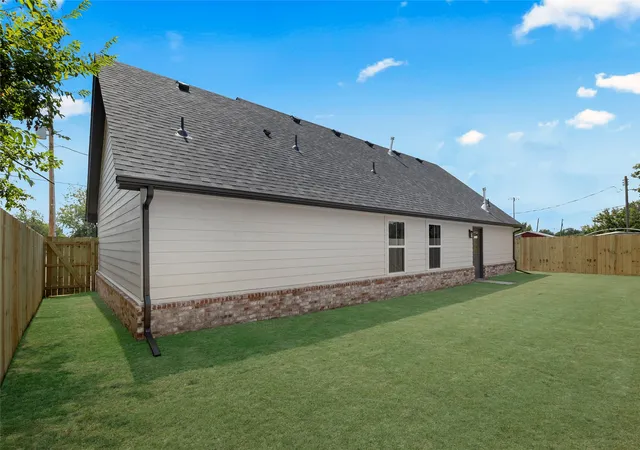 Photo 39 of Sale Pending at 1047 E Young St, Tulsa, OK 74106 | MLS# 2631919 | Listing updated on 2026-09-08