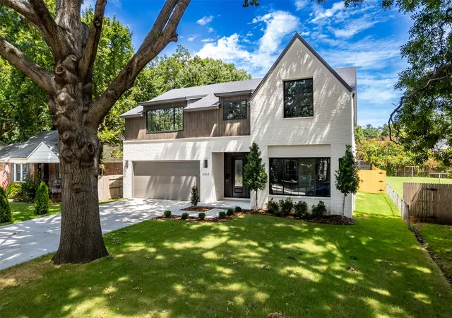 Photo 1 of Single family home for sale at 3917 S Rockford Ave, Tulsa, OK 74105 | MLS# 2623184 | Listing updated on 2026-09-13