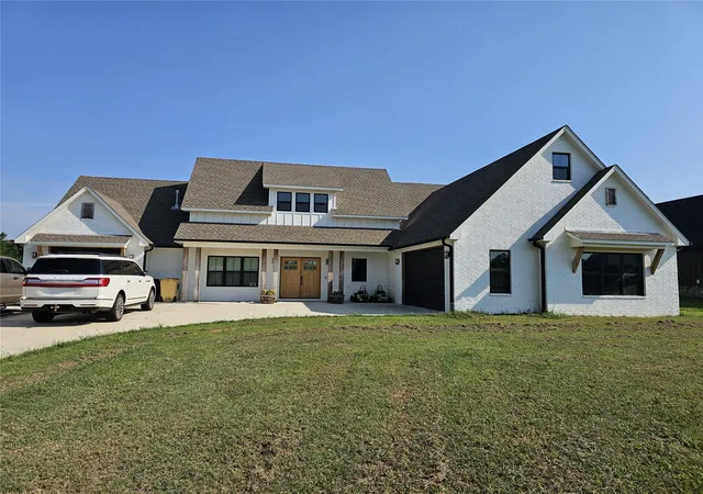 Photo 1 of Single family home for sale at 1482 Darlene Ln, Fort Gibson, OK 74434 | MLS# 2631962 | Listing updated on 2026-08-29