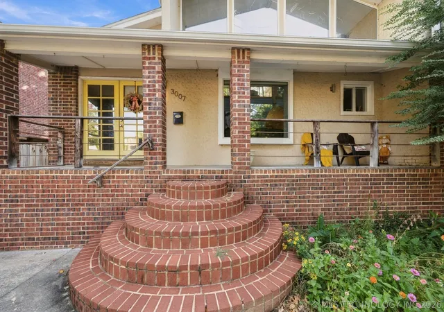 Photo 1 of Single family home for sale at 3007 S Detroit Ave, Tulsa, OK 74114 | MLS# 2631547 | Listing updated on 2026-10-21