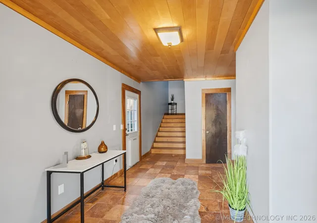 Photo 3 of Single family home for sale at 3007 S Detroit Ave, Tulsa, OK 74114 | MLS# 2631547 | Listing updated on 2026-10-21