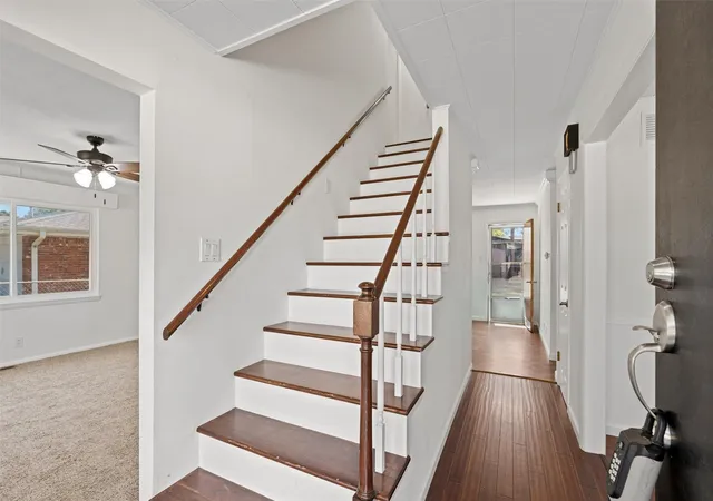 Photo 2 of Single family home for sale at 143 Ramblewood Rd, Bartlesville, OK 74003 | MLS# 2631571 | Listing updated on 2026-09-04