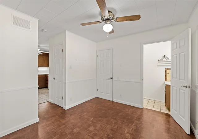 Photo 3 of Single family home for sale at 143 Ramblewood Rd, Bartlesville, OK 74003 | MLS# 2631571 | Listing updated on 2026-09-04