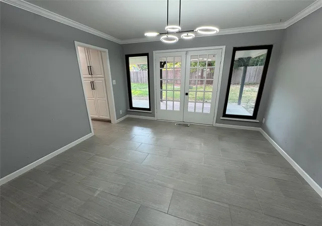 Photo 2 of Single family home for sale at 8106 S Pittsburg Ave, Tulsa, OK 74137 | MLS# 2631971 | Listing updated on 2026-08-29