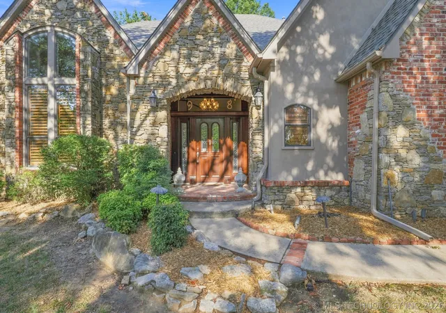 Photo 4 of Single family home for sale at 9318 N 138Th East Eastavenue, Owasso, OK 74055 | MLS# 2631839 | Listing updated on 2026-08-29